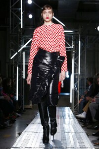 MSGM-Ready-To-Wear-Fall-Winter-2016-Milan-7817-1456673218.thumb.jpg.25025ff22cd01320f89f8dcdf822b3dc.jpg
