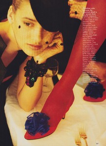 Maser_US_Vogue_December_1988_04.thumb.jpg.0a2c24dc2fe6dbf9a349b4f4b3d46fb6.jpg