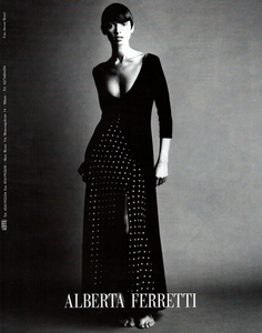 Meisel_Alberta_Ferretti_Spring_Summer_1993_02.thumb.png.dba84fc6e1ebea91abff6710e1419414.png