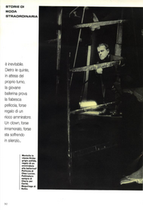 Moon_Vogue_Italia_December_1982_05.thumb.png.361087f776f1090466e6e71bddf9a422.png