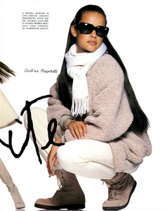 News_Chin_Vogue_Italia_September_1992_11.thumb.png.6cedba896d0cfdfc8ab1a8f5541d776b.png