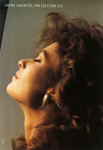 Piel_Vogue_Italia_December_1982_07.thumb.png.80471d8b0a02841d90c2eeef32b70bbd.png