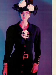 Pomeriggio_Bailey_Vogue_Italia_March_1986_01_07.thumb.png.3b13914b7ef61a4d55a46cd3cc7d438b.png