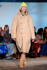 R-13-RTW-FW18-NY-3509-1518265332.thumb.jpg.c0e478f27109e1587fd30fe92e997531.jpg