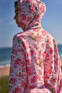 SWEATSHIRT-PEONY-GARDEN-3.thumb.jpg.0137ee155d889d9ea8a9b8f33c1c0fc9.jpg