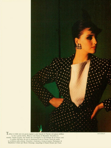 Silenzio_Bailey_Vogue_Italia_March_1986_01_07.thumb.png.7398907cfa7e336689bdaea04acdd04e.png