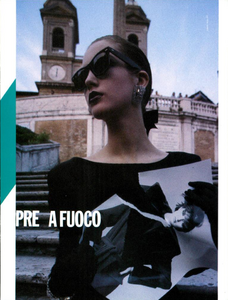 Spalle_Bailey_Vogue_Italia_September_1984_02_02.thumb.png.26d439fc0e0eb5399fcb923927beeb66.png