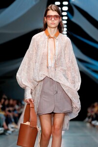 Sportmax-RTW-SS20-Milan-7007-1568984539.thumb.jpg.7c2b8c51e5d8d2917c52099ec5d6493e.jpg