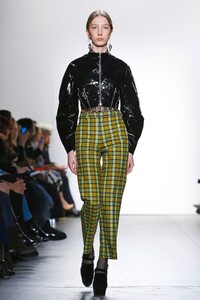 Tome-RTW-FW17-New-York-2533-1486902425.thumb.jpg.41fc6bf8b90be8daadbb9f53dfad9b60.jpg