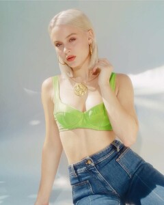 Zara-Larsson-Sexy-TheFappeningBlog.com-110.jpg