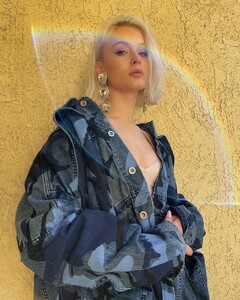 Zara-Larsson-Sexy-TheFappeningBlog.com-4.jpg