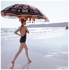 algarve-vogue-july-1973-photo-norman-parkinson.thumb.jpg.902b0f8b94a522d4f474e74ff9ca9193.jpg