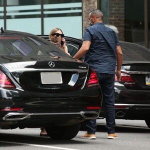 ashley-olsen-leaving-the-row-office-in-new-york-08-06-2020-1.jpg