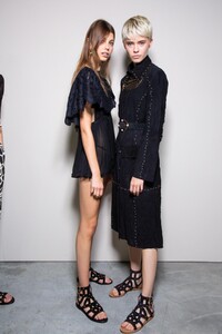 backstage-defile-alberta-ferretti-printemps-ete-2020-milan-coulisses-60.thumb.jpg.8bbc3d282c1de6258afb5b912eef8eee.jpg