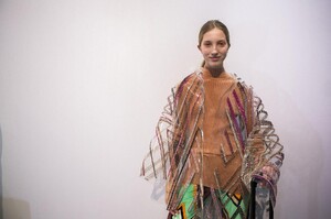 backstage-defile-emilio-pucci-automne-hiver-2017-2018-milan-coulisses-87.thumb.jpg.48ab0f3119365b2dc0bb89902d5f7bb6.jpg