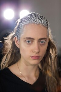 backstage-defile-fenty-puma-by-rihanna-automne-hiver-2016-2017-new-york-coulisses-107.thumb.jpg.73db0a8d28e6ca2bd54aed56e76e0e09.jpg