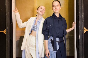 backstage-defile-gabriele-colangelo-printemps-ete-2018-milan-coulisses-18.thumb.jpg.93b9f39ea210516ec0fe6ef6dc539e16.jpg