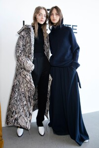backstage-defile-lacoste-automne-hiver-2016-2017-new-york-coulisses-53.thumb.jpg.03093f3a5e0ce70365620896daa96861.jpg
