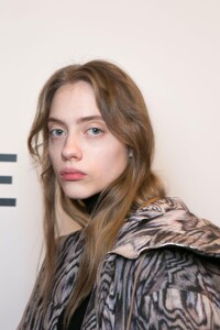 backstage-defile-lacoste-automne-hiver-2016-2017-new-york-coulisses-92.thumb.jpg.2d8d8742b080b21129776347470b9267.jpg