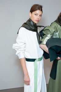 backstage-defile-lacoste-printemps-ete-2020-paris-coulisses-55.thumb.jpg.44ef9a17e3e8076b42b9dcbff1b84bae.jpg