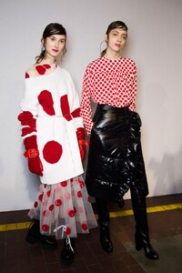 backstage-defile-msgm-automne-hiver-2016-2017-milan-coulisses-110.thumb.jpg.c2a1cbae88e9c5dce467d864bf71a686.jpg
