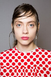 backstage-defile-msgm-automne-hiver-2016-2017-milan-coulisses-112.thumb.jpg.1d92ec1679fada49848ae8162914e7fd.jpg