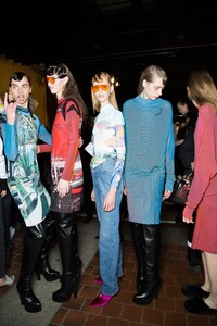 backstage-defile-opening-ceremony-automne-hiver-2016-2017-new-york-coulisses-57.thumb.jpg.13d346aa0820280f2ec2e036eb25c1e4.jpg