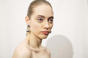 backstage-defile-oscar-de-la-renta-automne-hiver-2017-2018-new-york-coulisses-157.thumb.jpg.5872a8bea7536aee6d2e7f477969ccef.jpg