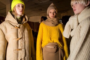 backstage-defile-r13-automne-hiver-2018-2019-new-york-coulisses-83.thumb.jpg.c215374823857a882fe9bb06e64f4bac.jpg