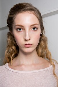 backstage-defile-zero--maria-cornejo-automne-hiver-2017-2018-new-york-coulisses-29.thumb.jpg.514ae043b97626a030849b20d5f13acc.jpg