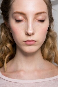 backstage-defile-zero--maria-cornejo-automne-hiver-2017-2018-new-york-coulisses-31.thumb.jpg.234564543d71927823727fa3a84ba773.jpg