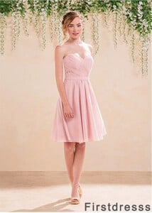 bridesmaid-dress-shopping-t801525662827-main-673x943.jpg