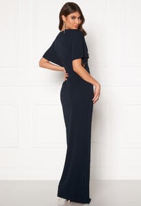 bubbleroom-selena-maxi-dress-dark-blue_1.thumb.jpg.6506f84a2b1fff8f2c71b72763dc355b.jpg