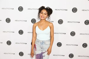 daniella-perkins-beautycon-festival-in-los-angeles-08-13-2017-2.jpg