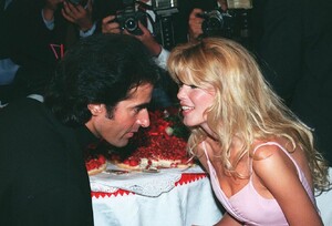 david-copperfield-claudia-schiffer3.jpeg