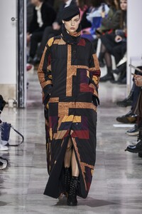 defile-akris-automne-hiver-2020-2021-paris-look-15.thumb.jpg.6d101e03052b972e0113c65d34bb7222.jpg