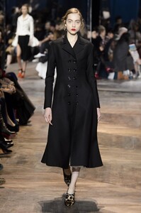 defile-christian-dior-printemps-ete-2016-paris-look-51.thumb.jpg.0ae0f19f11ce6bec9252ce7fc034047f.jpg
