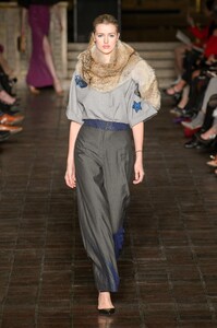 defile-dennis-basso-automne-hiver-2018-2019-new-york-look-49.thumb.jpg.c50298195baccadd8603e305eaa9be4a.jpg