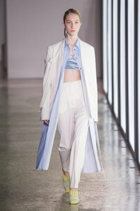 defile-gabriele-colangelo-printemps-ete-2018-milan-look-19.thumb.jpg.4ea0a7dc786855b4f953075c3b23ba23.jpg