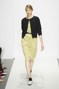 defile-margaret-howell-printemps-ete-2016-londres-look-14.thumb.jpg.2de225b4f4e028704fcd6e5c275e1261.jpg