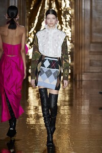 defile-preen-by-thornton-bregazzi-automne-hiver-2020-2021-londres-look-15.thumb.jpg.afabe75057b7d9e948dfdfed4853739f.jpg