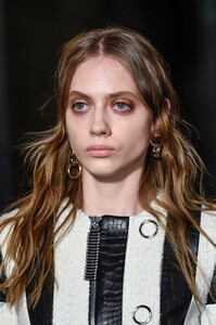 detail-defile-alexander-wang-automne-hiver-2016-2017-new-york-detail-37.thumb.jpg.491f5603abccc26f9642a847e005582b.jpg