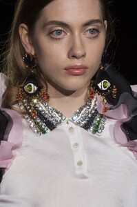 detail-defile-dsquared2-printemps-ete-2017-milan-detail-155.thumb.jpg.880ed8a0a798f42b8f2f3c1ef948d1b5.jpg