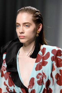 detail-defile-emanuel-ungaro-printemps-ete-2017-paris-detail-159.thumb.jpg.36fb820d6fa10a6b5ab376d09e017cea.jpg