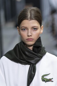 detail-defile-lacoste-printemps-ete-2020-paris-detail-194.thumb.jpg.f176657c6208362cba1a5de1fa1372e2.jpg