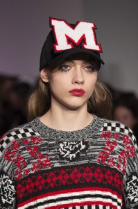detail-defile-msgm-automne-hiver-2017-2018-milan-detail-112.thumb.jpg.3ab8400644752858e0d0608b338b3083.jpg