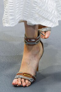 detail-defile-peter-pilotto-printemps-ete-2016-londres-detail-42.thumb.jpg.c987d8df6a5b52747b5d8bb0efff4fc0.jpg