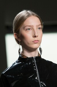 detail-defile-tome-automne-hiver-2017-2018-new-york-detail-34.thumb.jpg.4c1f0168d65e14c8f8fca0b5e09bbfb8.jpg
