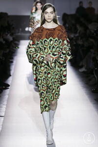 dries-van-noten-aw17-0015-2ce465.thumb.jpg.40f2428e0f475ddb9b22a873b5a3cd6e.jpg