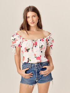 for-love-and-lemons-for-victorias-secret-2020-paloma-crop-top-hi-res.jpg